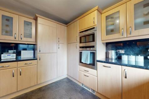 25-Woodside-Court-11272024_131228.jpg