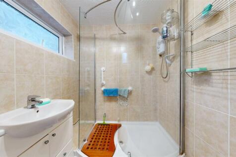 25-Woodside-Court-11272024_131706.jpg