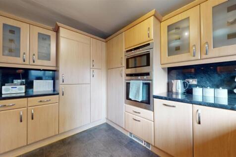 25-Woodside-Court-11272024_131228.jpg