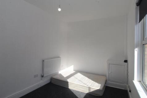 89 cathays terrace room 1, 3.jpg