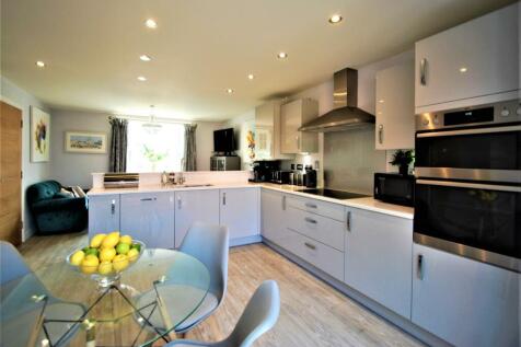Poppy Road- kitchen .JPG