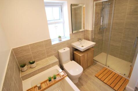 Poppy Road- Bathroom 2.JPG