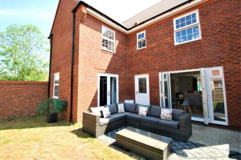 Poppy Road- Patio.JPG