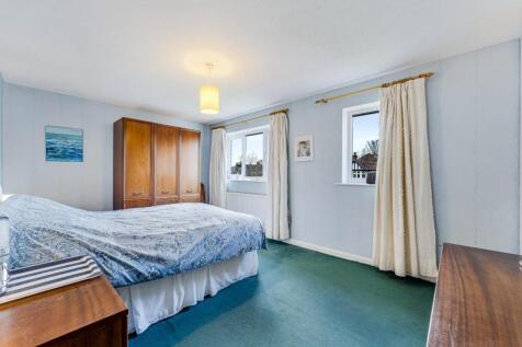 18 CROFT ROAD-5.jpg