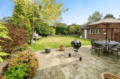 4 Park Ave gdn1.jpg