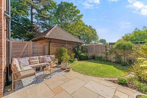 221 Moor Lane-17.jpg