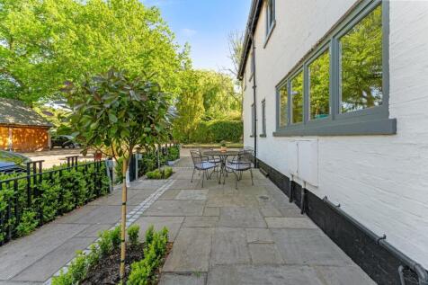 221 Moor Lane-14.jpg