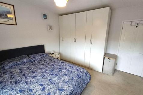 Bedroom3.jpg