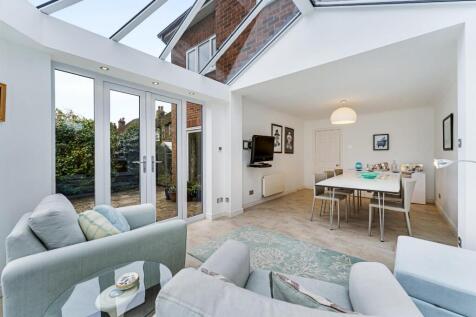 18 CROFT ROAD-55.jpg