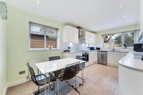 18 CROFT ROAD-39.jpg