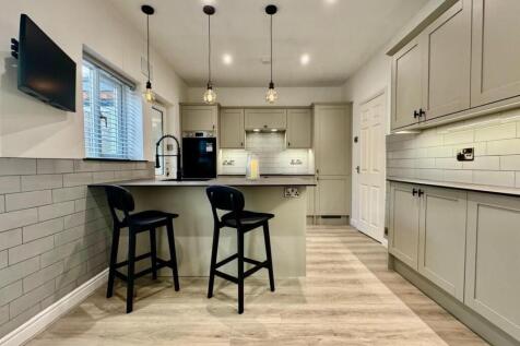 Kitchen 3.jpg