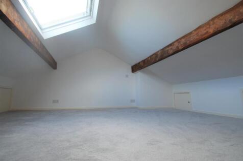 21 Park rd - loft room.jpg