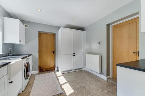 37 Strawberry Lane29.jpg