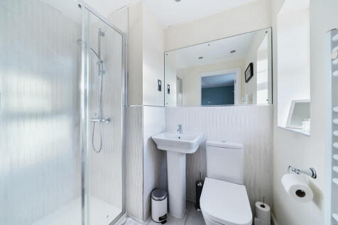 En-Suite 2