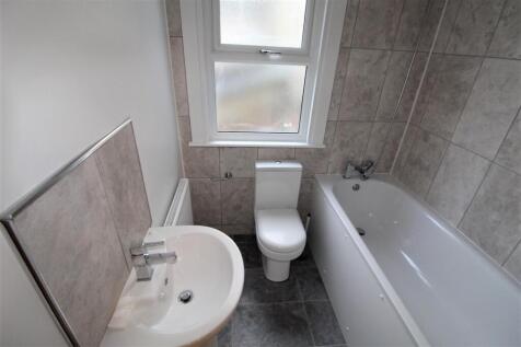 Bathroom-(2).jpg