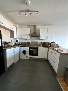 kitchen part 2.jpg