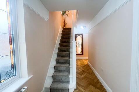 St. Barnabas Rd IG8