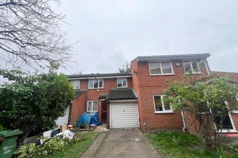 Gurney Close IG11