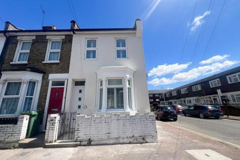 Tennyson Rd E15