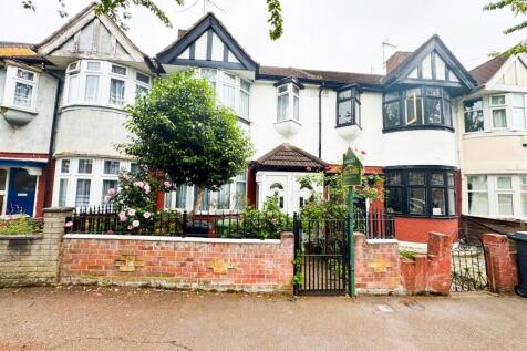 Tallack Road E10
