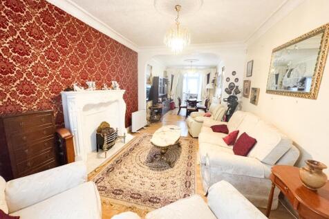 Tallack Road E10