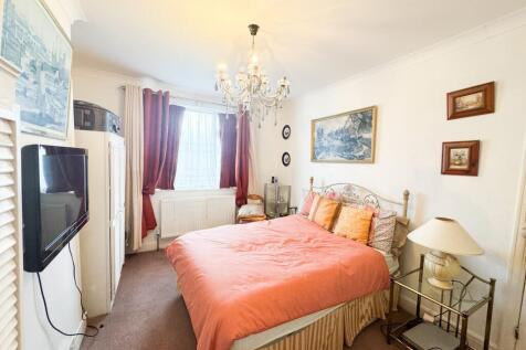 Tallack Road E10