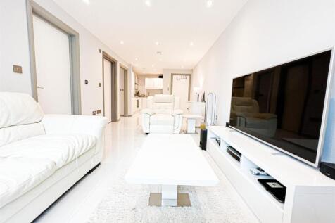 Bance Court E18