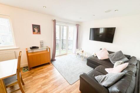 Buckingham Road CM16
