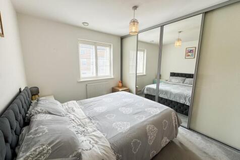 Buckingham Road CM16