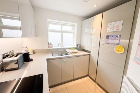 Buckingham Road CM16