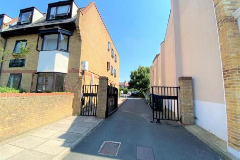 Woodbridge House E11