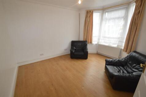 Coleridge Rd RM3