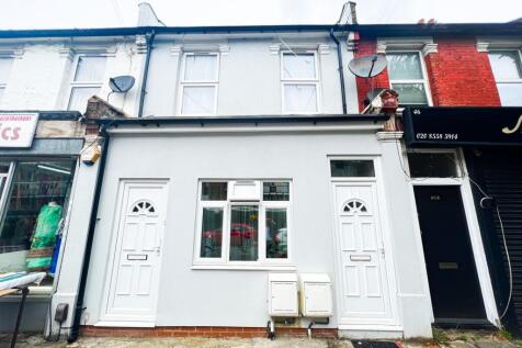Capworth Str E10