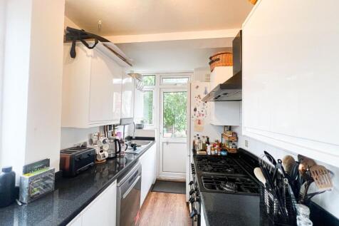 Eaton Rise E11