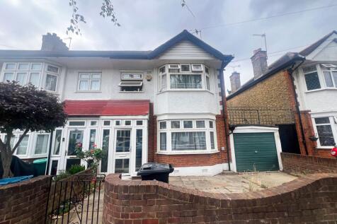 Yoxley Dr IG2