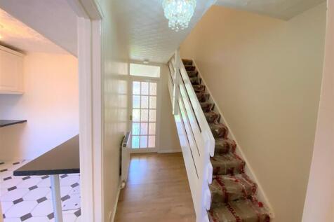 Haldon Close IG7