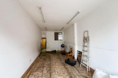 High Rd Leyton E15