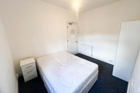 Madeira Rd E11