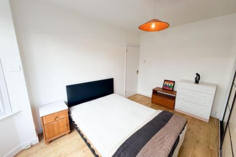 Pentire Rd E17