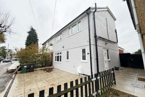 Shere Rd IG2