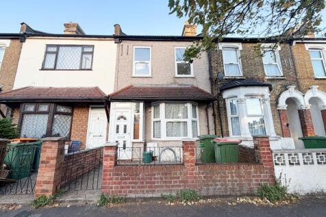 Boundary Rd E13