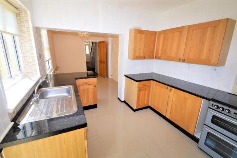 Sutton Court Rd E13