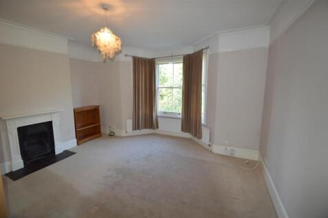 Sutton Court Rd E13