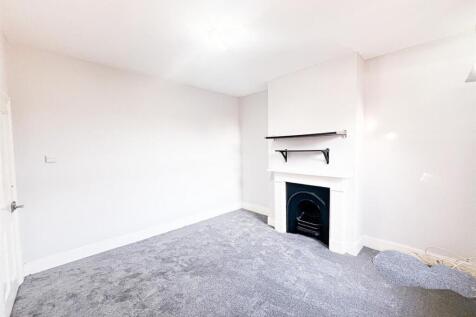 Grove Green Rd E11