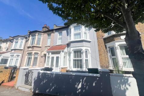 Belmont Park Rd E10