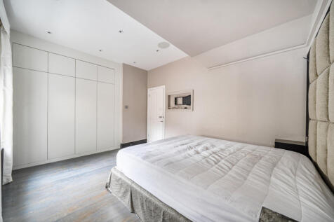 1369916-18-68ef9b...