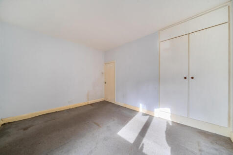 1369696-16-68f616...