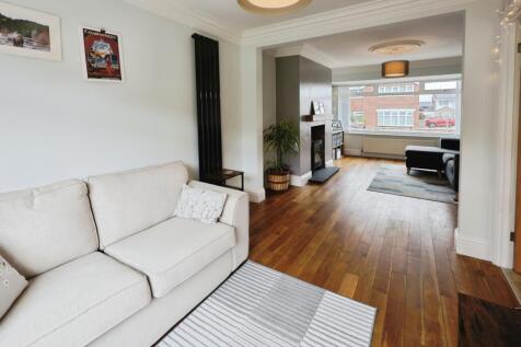 pbox-living_room-312205.JPG