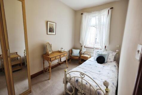 pbox-bedroom-312560.JPG