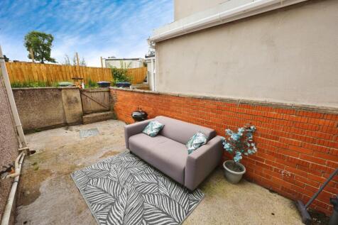 pbox-garden-313359.JPG